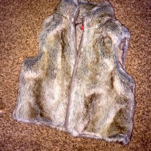 Fur vest